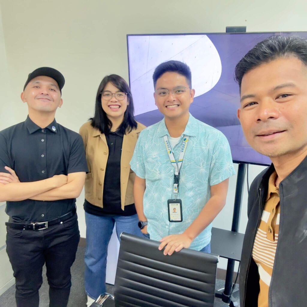 Eeman and Cynna with the LSERV Team during Hooman CX+ onsite meetup